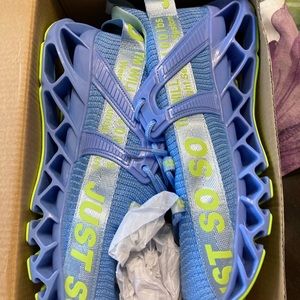 Women’s athletic amazon tennis shoes